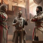 Assassin's Creed Mirage - Basim conversando con Roshan y otro personaje en un interior de Bagdad