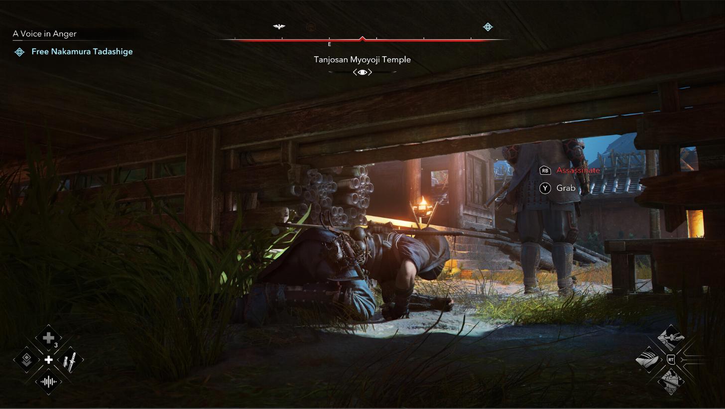 Assassin's Creed Shadows - Naoe en modo sigilo en un templo japonés - Juegosrpg.com