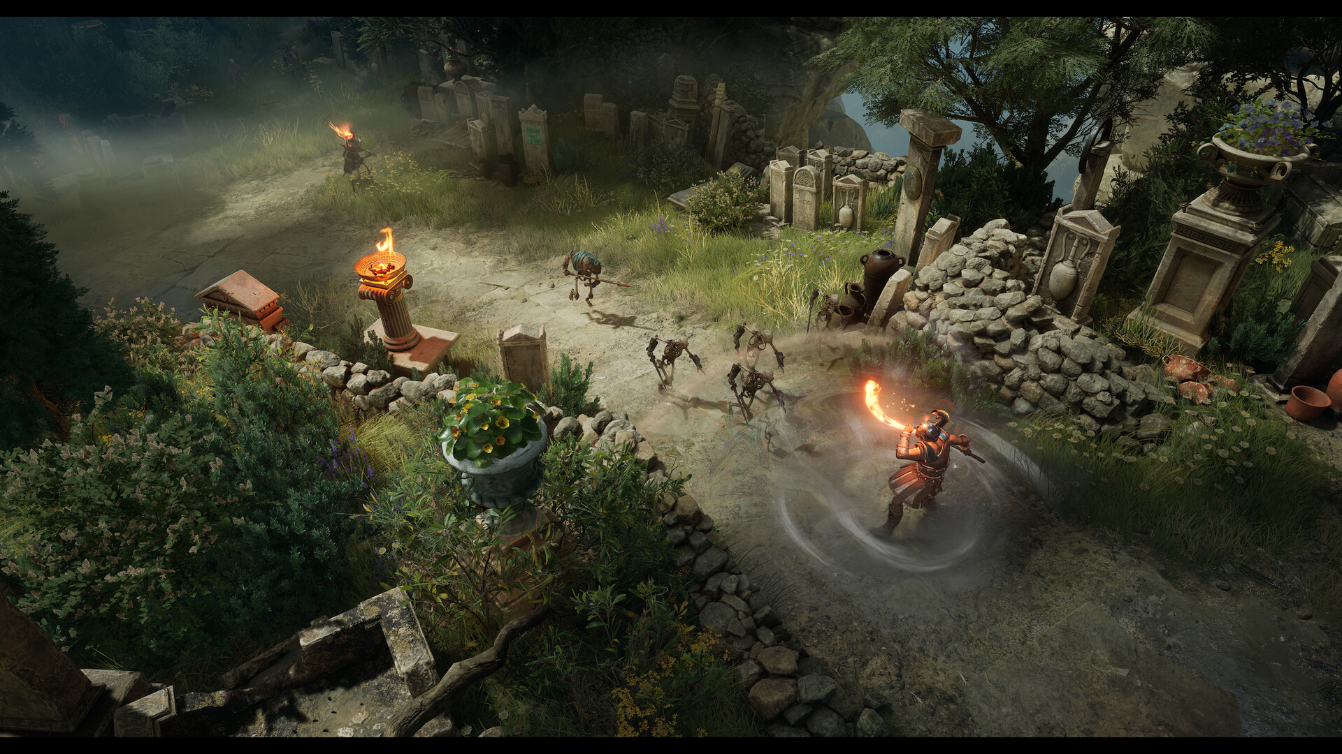 Titan Quest II - héroe usando una habilidad de fuego en área contra arácnidos esqueléticos - Juegosrpg.com