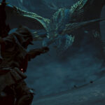 Monster Hunter Wilds - Cazador enfrentandose a un monstruo volador en una cueva - Juegosrpg.com