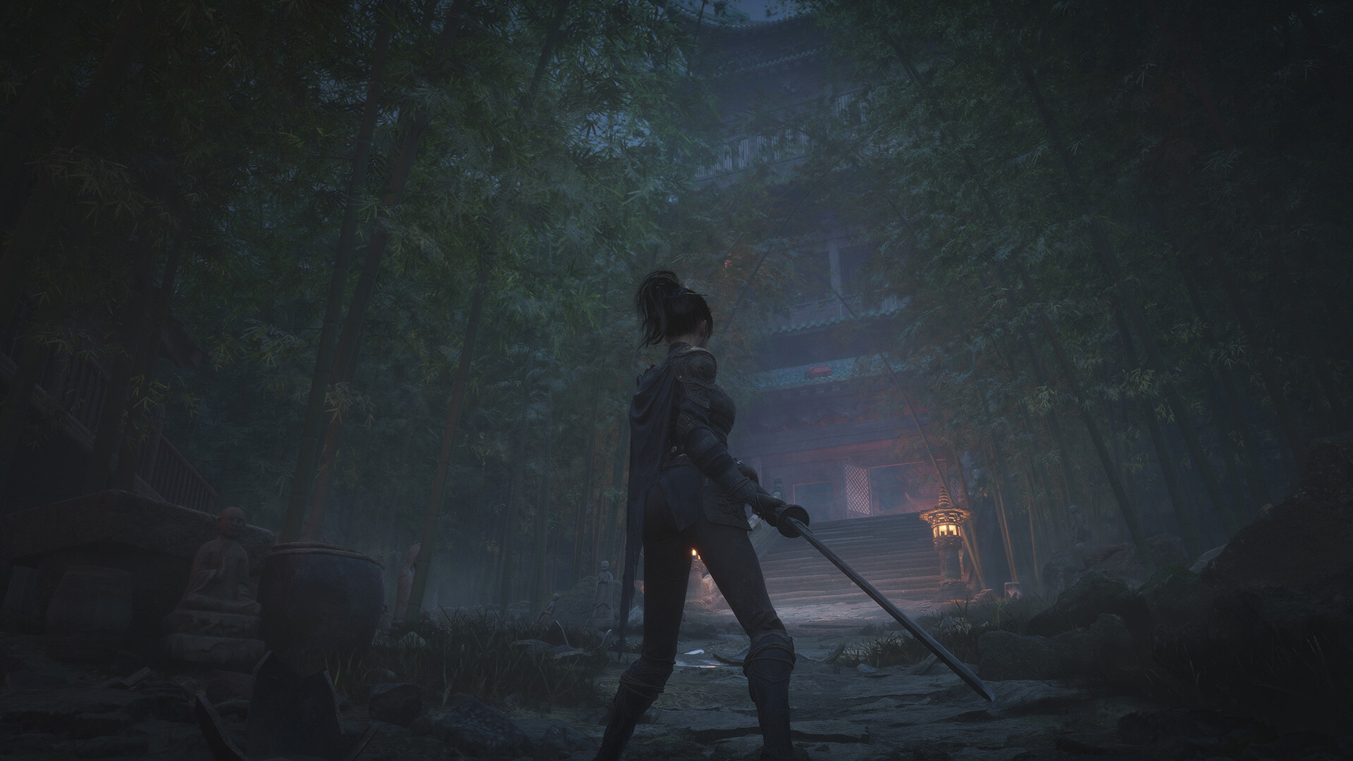 Wuchang Fallen Feathers - la protagonista con su espada ante una pagoda en un bosque - Juegosrpg.com